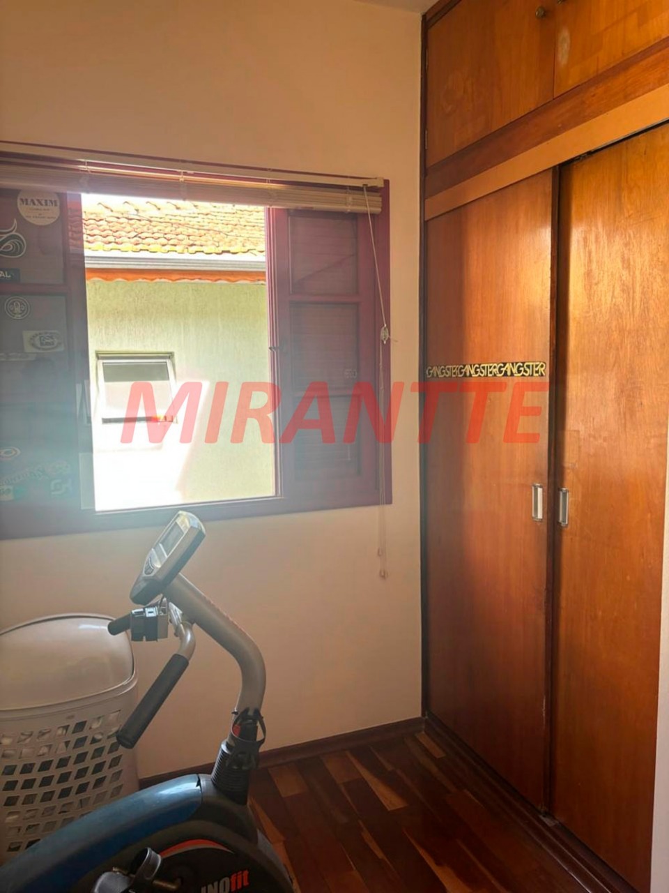 Sobrado de 103m² com 4 quartos em Conjunto Residencial Santa Terezinha