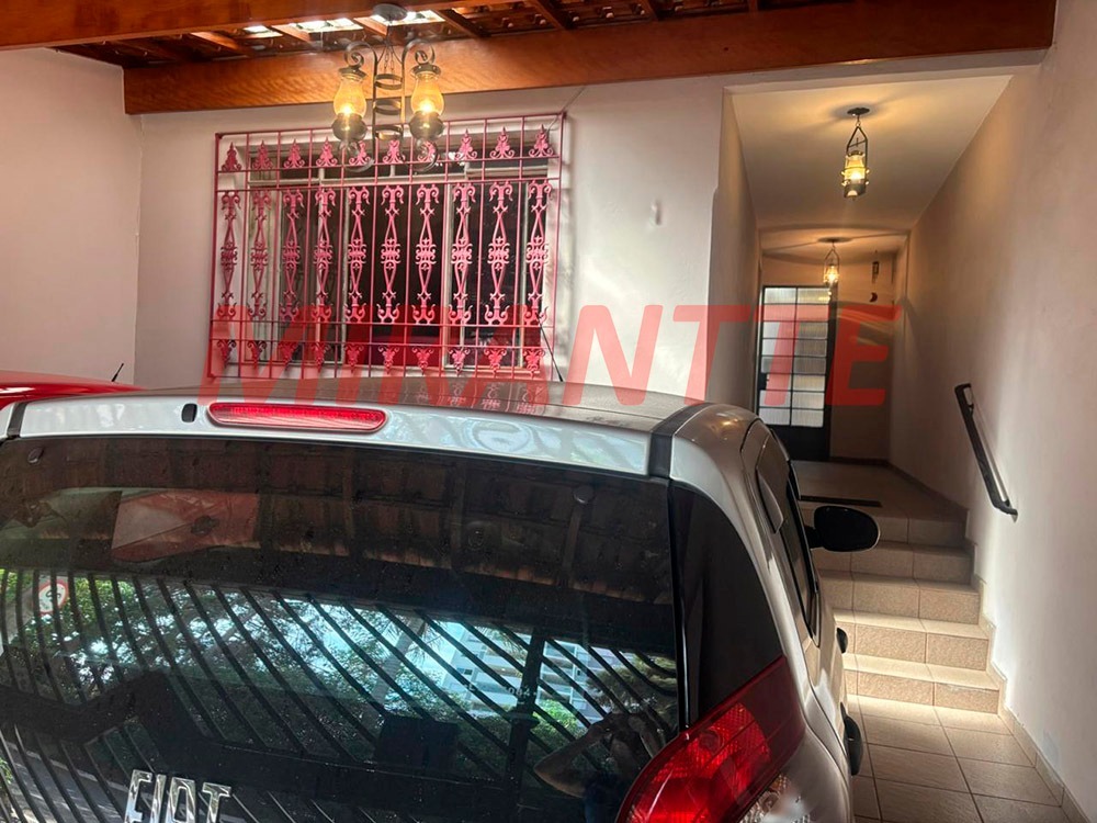 Sobrado de 103m² com 4 quartos em Conjunto Residencial Santa Terezinha