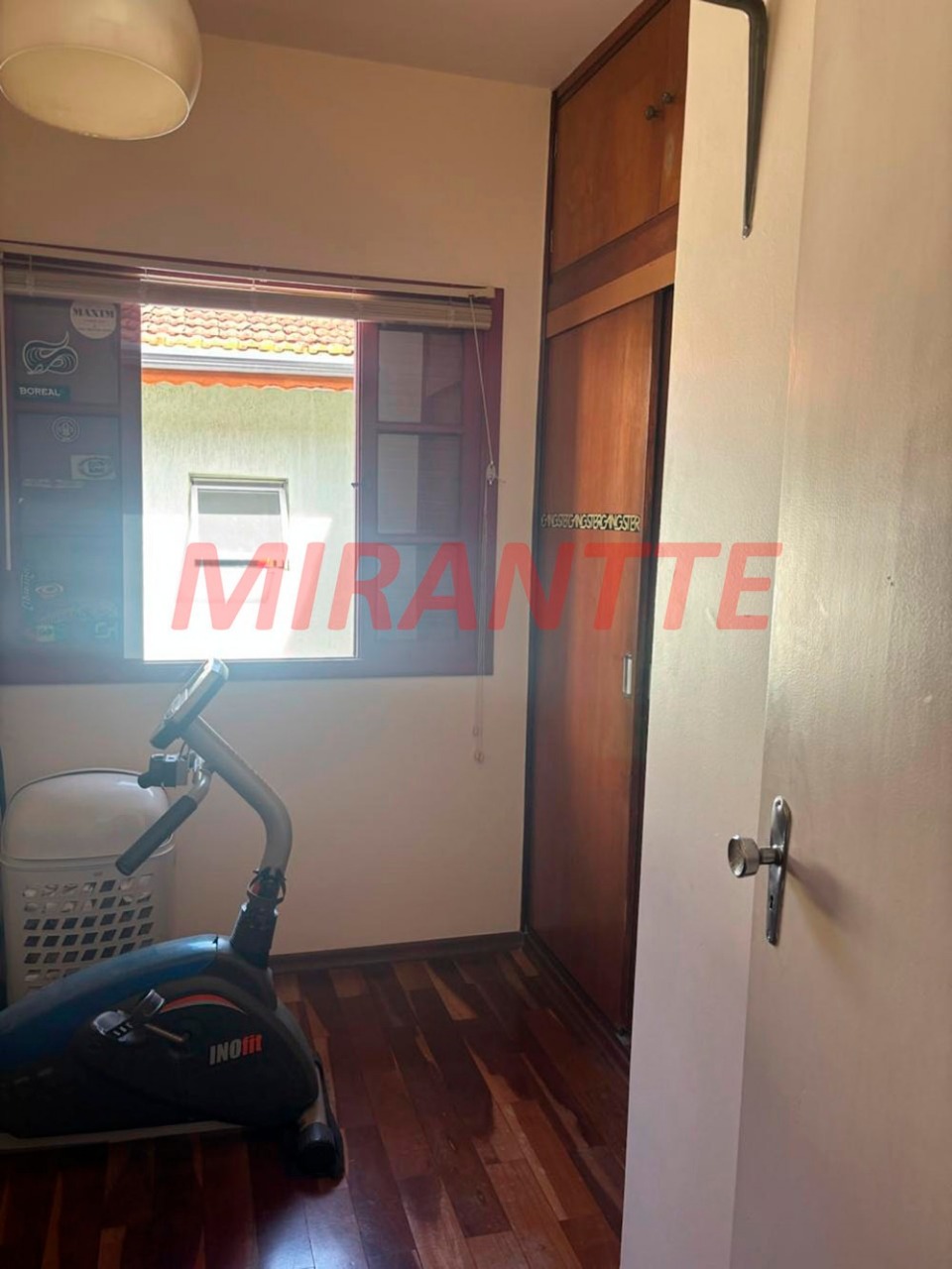 Sobrado de 103m² com 4 quartos em Conjunto Residencial Santa Terezinha