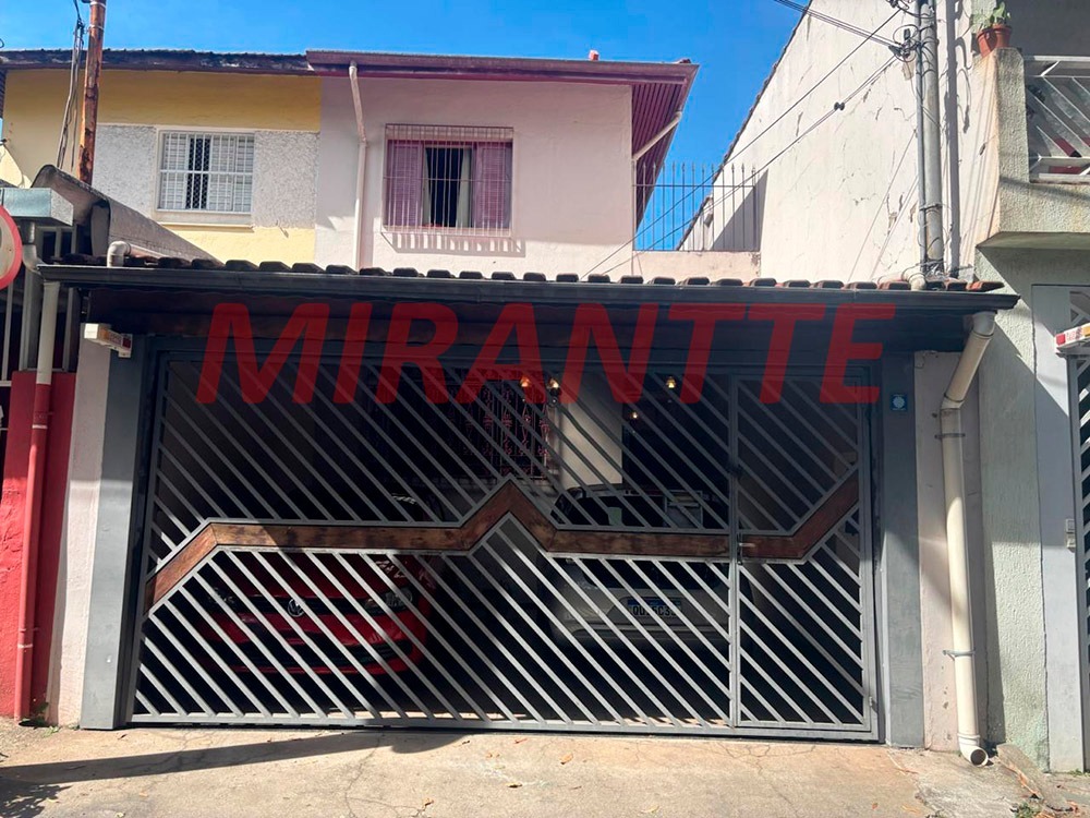 Sobrado de 103m² com 4 quartos em Conjunto Residencial Santa Terezinha