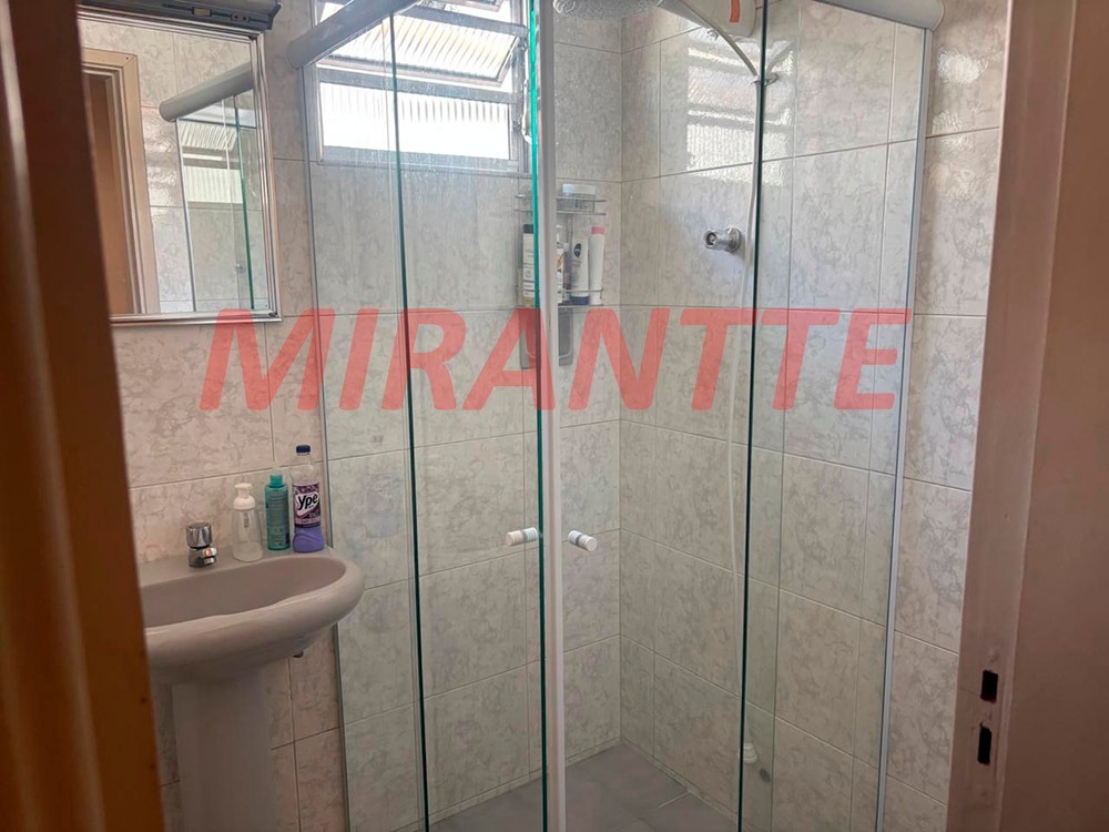 Sobrado de 103m² com 4 quartos em Conjunto Residencial Santa Terezinha