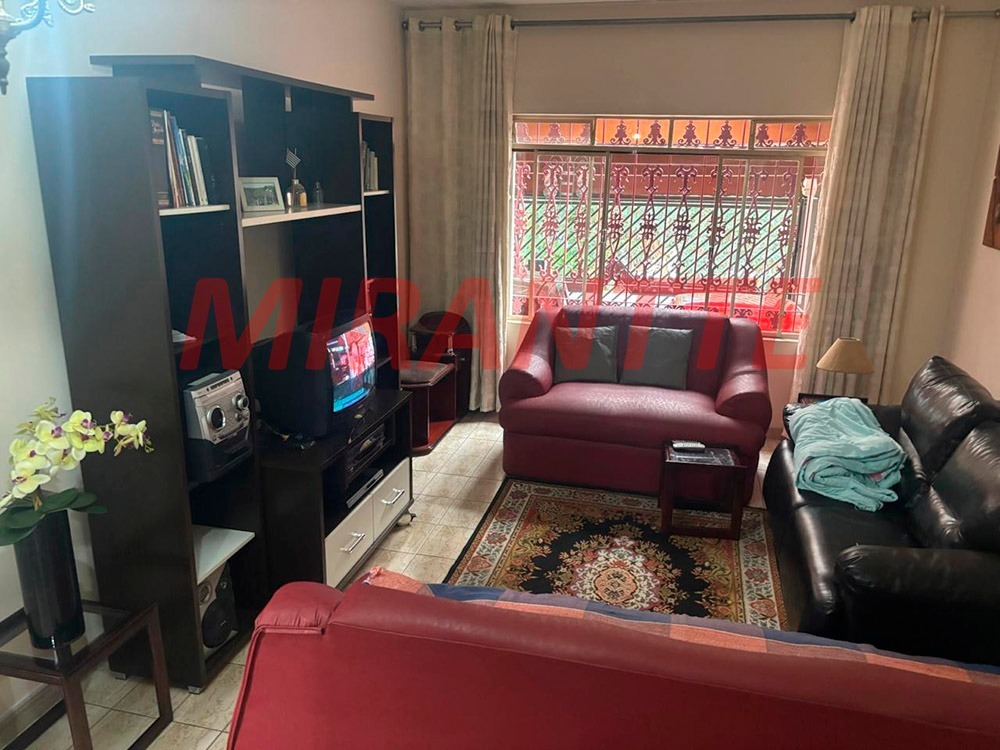Sobrado de 103m² com 4 quartos em Conjunto Residencial Santa Terezinha