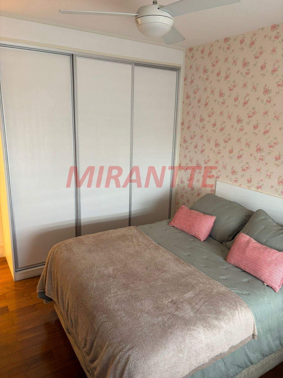 Apartamento de 120m² com 3 quartos em Santana