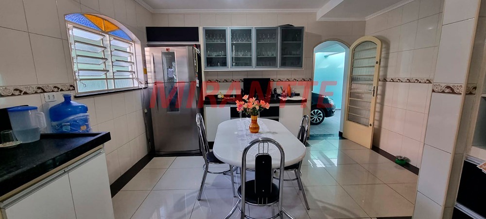 Sobrado de 185m² com 3 quartos em Jardim Joamar