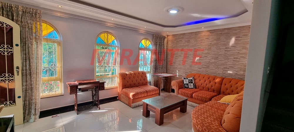 Sobrado de 185m² com 3 quartos em Jardim Joamar