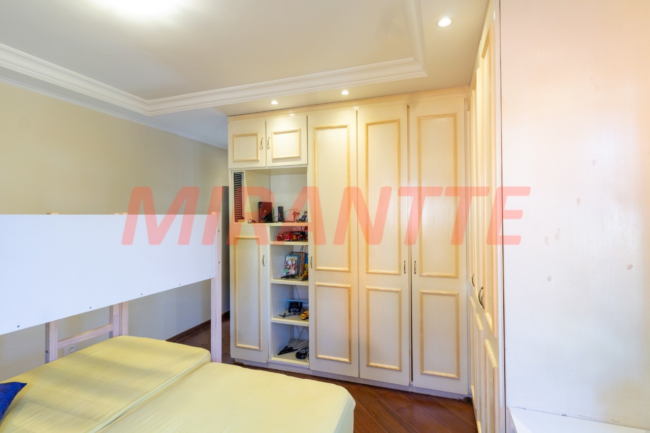 Sobrado de 300m² com 3 quartos em Tremembe