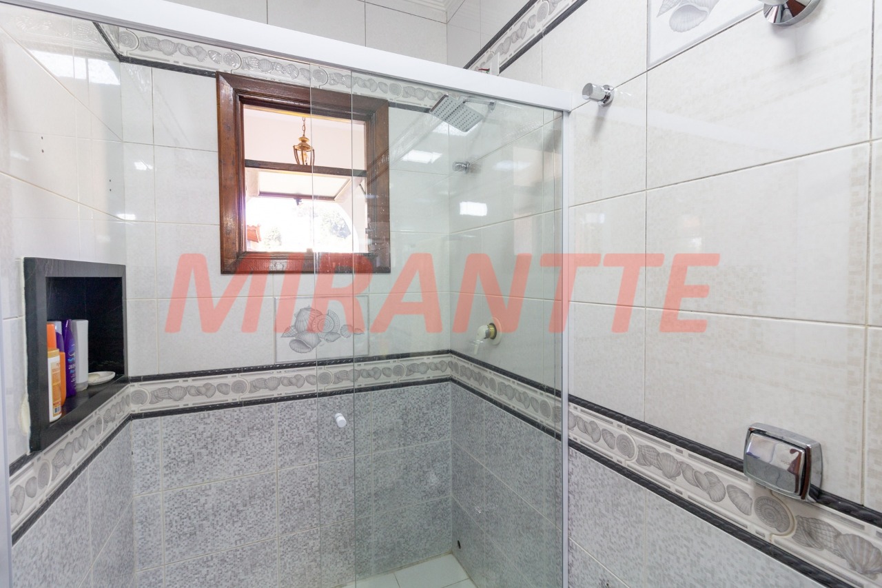 Sobrado de 300m² com 3 quartos em Tremembe