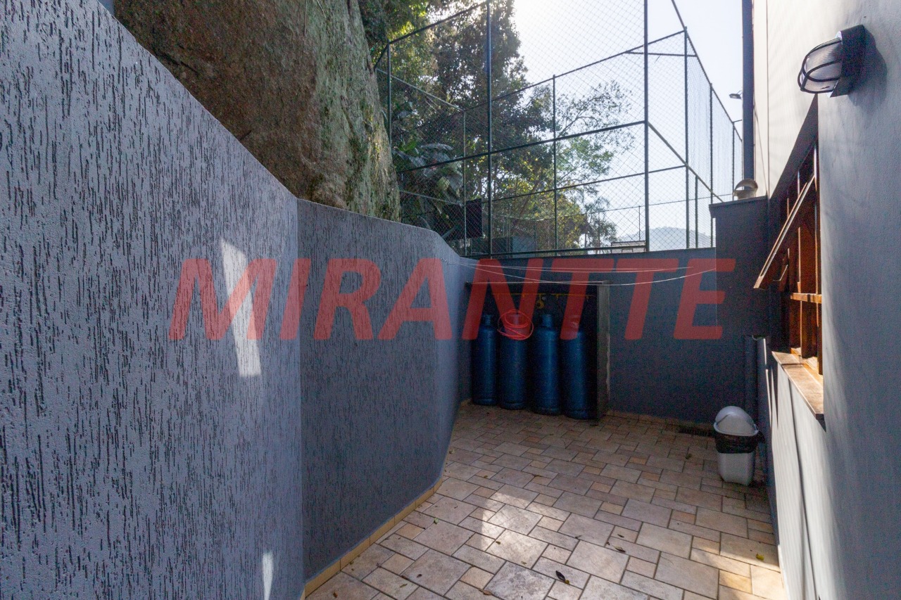 Sobrado de 300m² com 3 quartos em Tremembe