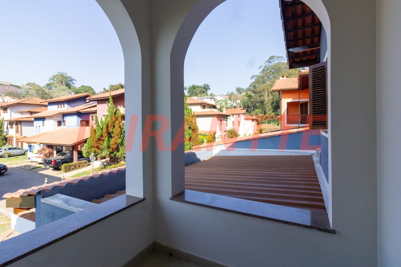 Sobrado de 300m² com 3 quartos em Tremembe