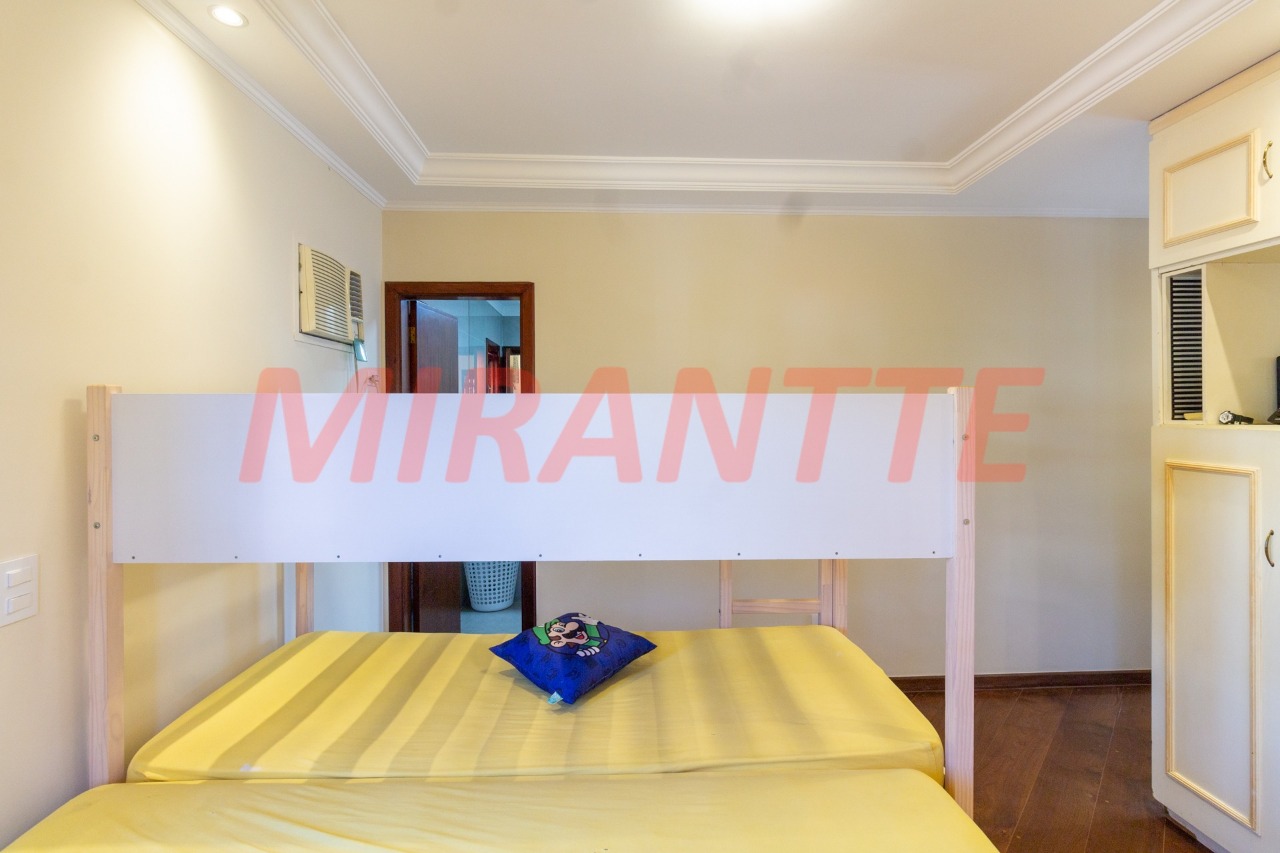 Sobrado de 300m² com 3 quartos em Tremembe