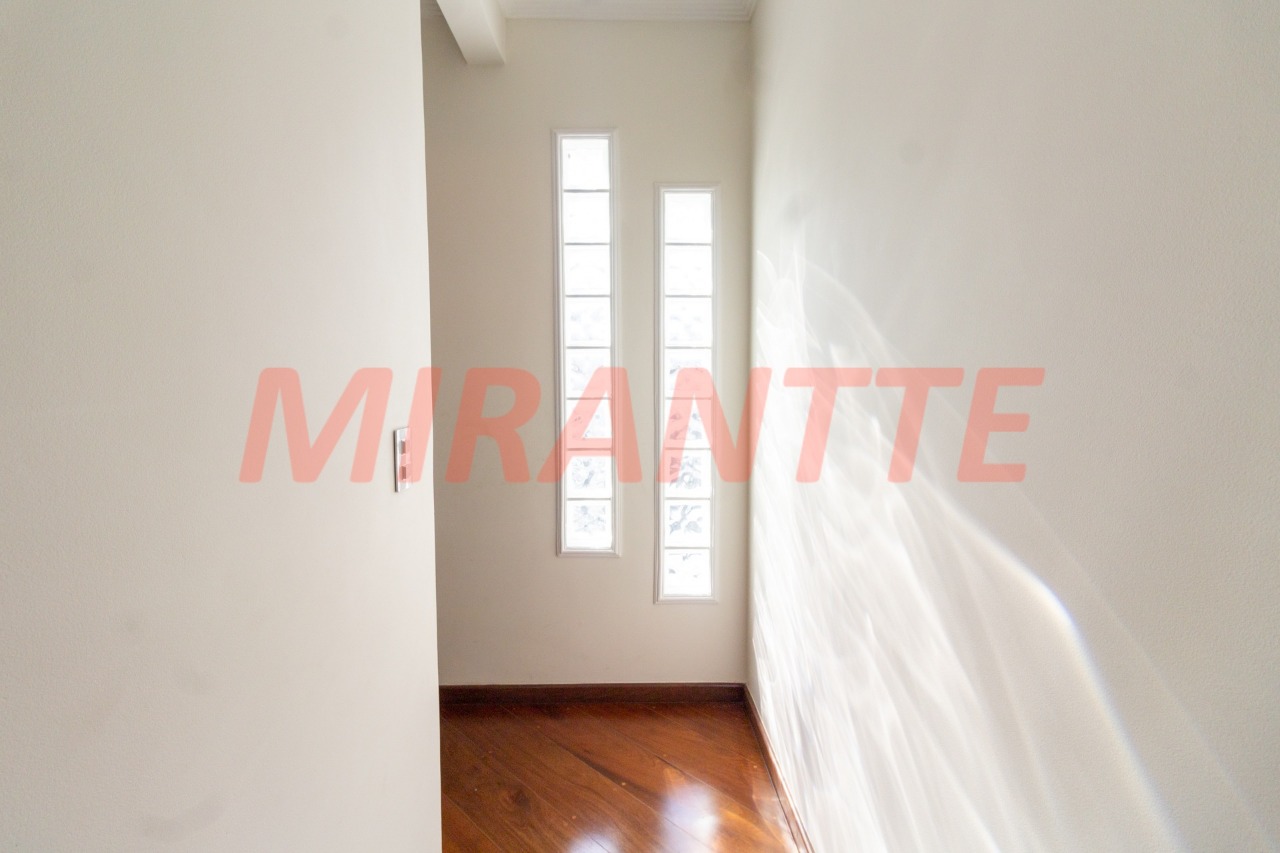 Sobrado de 300m² com 3 quartos em Tremembe