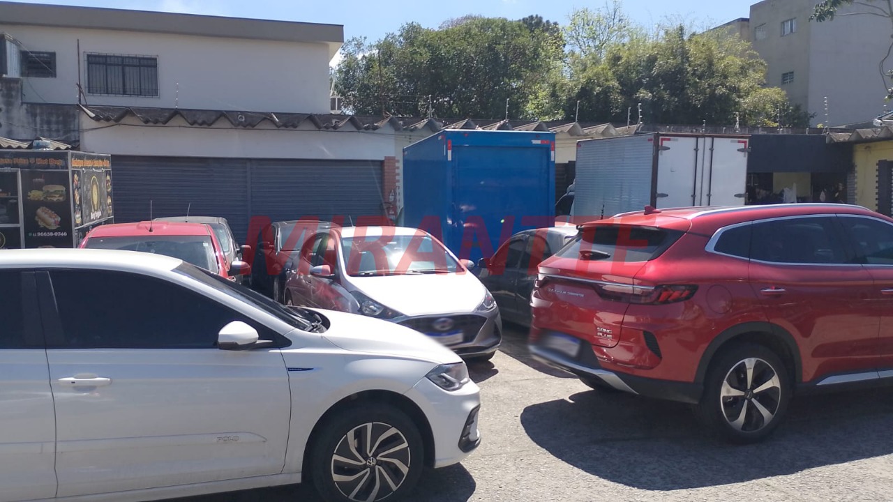 Terreno de 1500m² em Vila Galvão