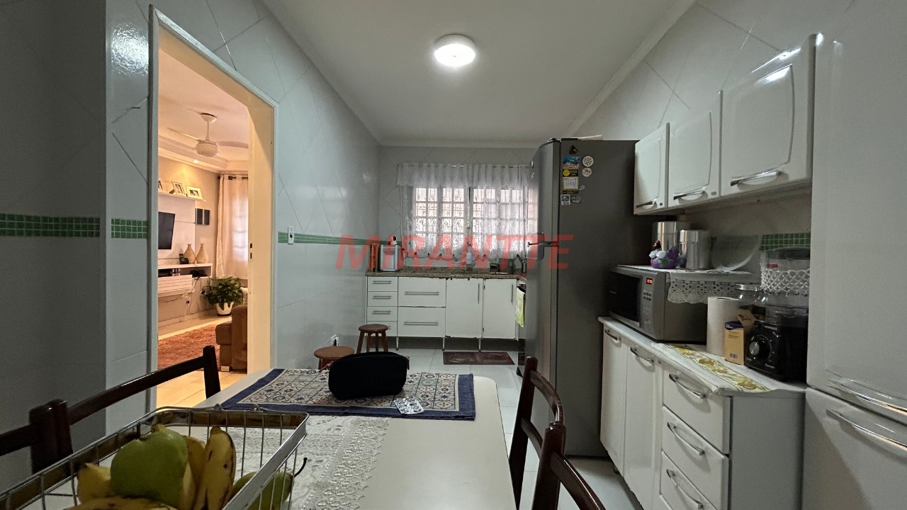 Casa terrea de 180m² com 3 quartos em Chora Menino