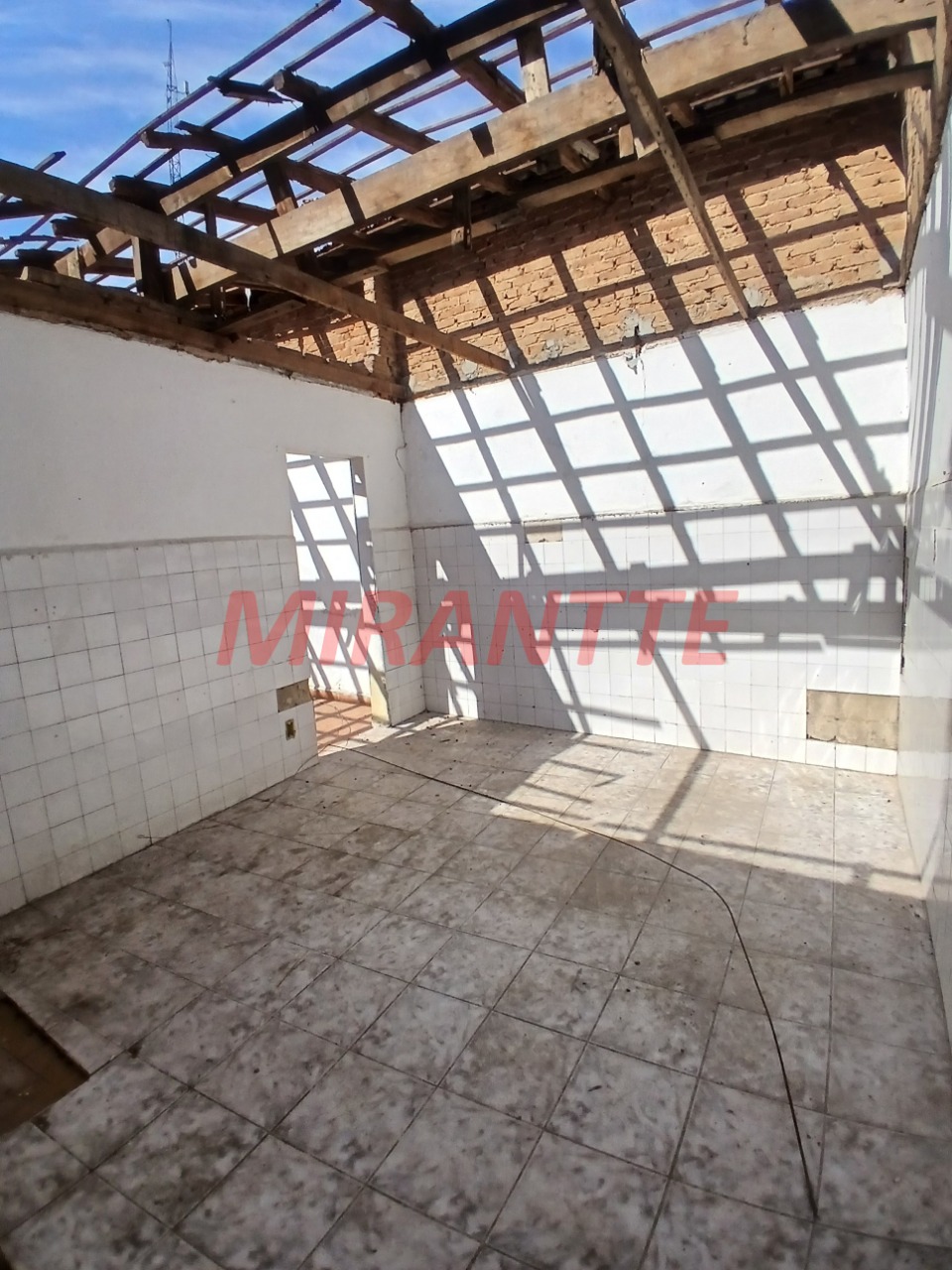 Casa terrea de 342m² com 4 quartos em Vila Santa Maria