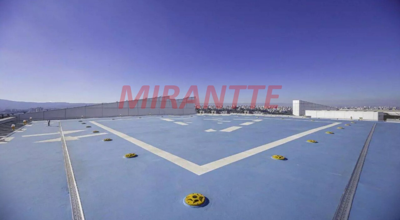 Comercial de 450m² em Santana