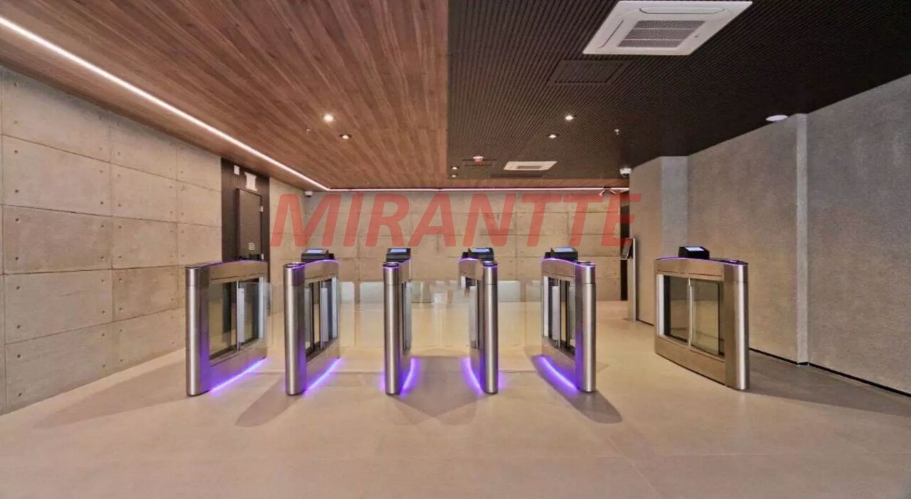 Comercial de 450m² em Santana