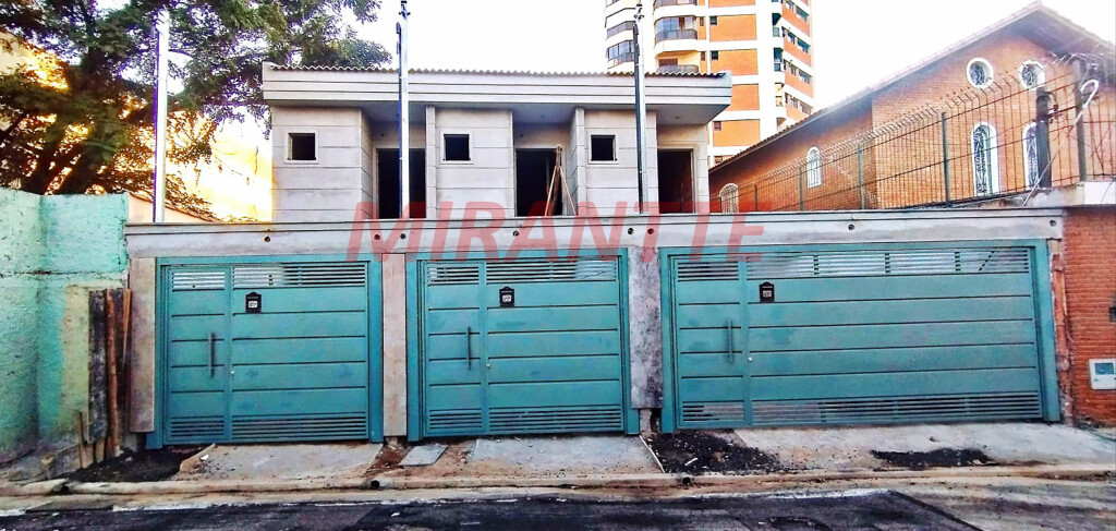Sobrado de 135m² com 3 quartos em Santana