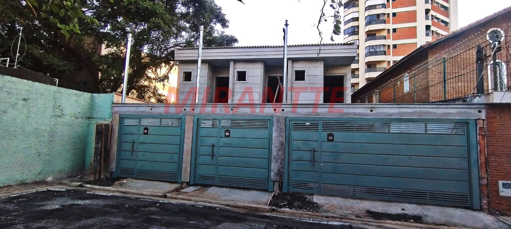 Sobrado de 135m² com 3 quartos em Santana