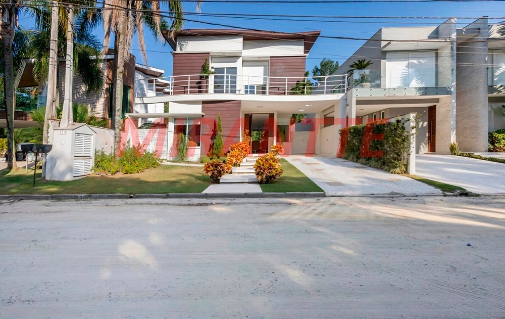 Cond. fechado de 324m² com 6 quartos em Riviera