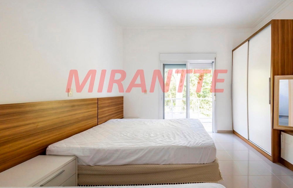 Cond. fechado de 324m² com 6 quartos em Riviera