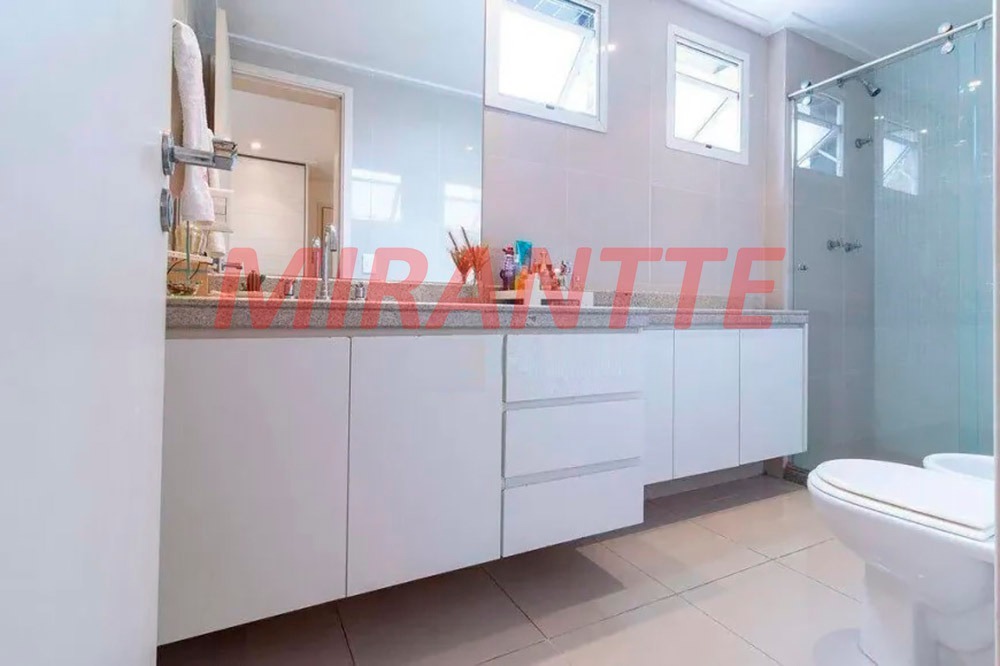 Apartamento de 366m² com 4 quartos em Alto da Lapa