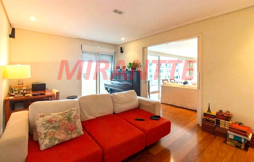 Apartamento de 366m² com 4 quartos em Alto da Lapa