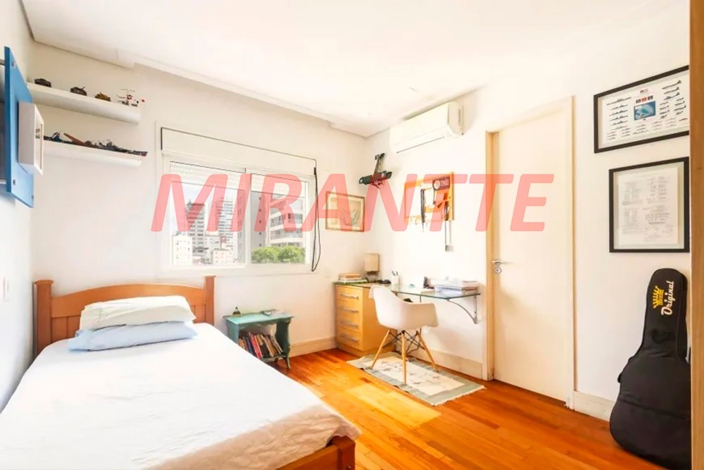 Apartamento de 366m² com 4 quartos em Alto da Lapa