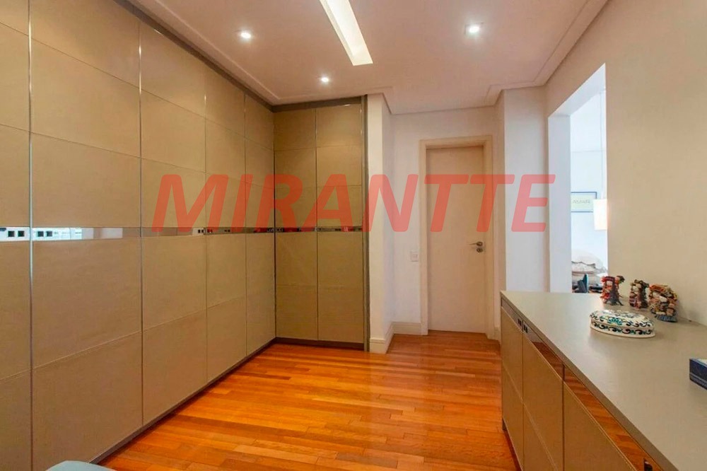 Apartamento de 366m² com 4 quartos em Alto da Lapa
