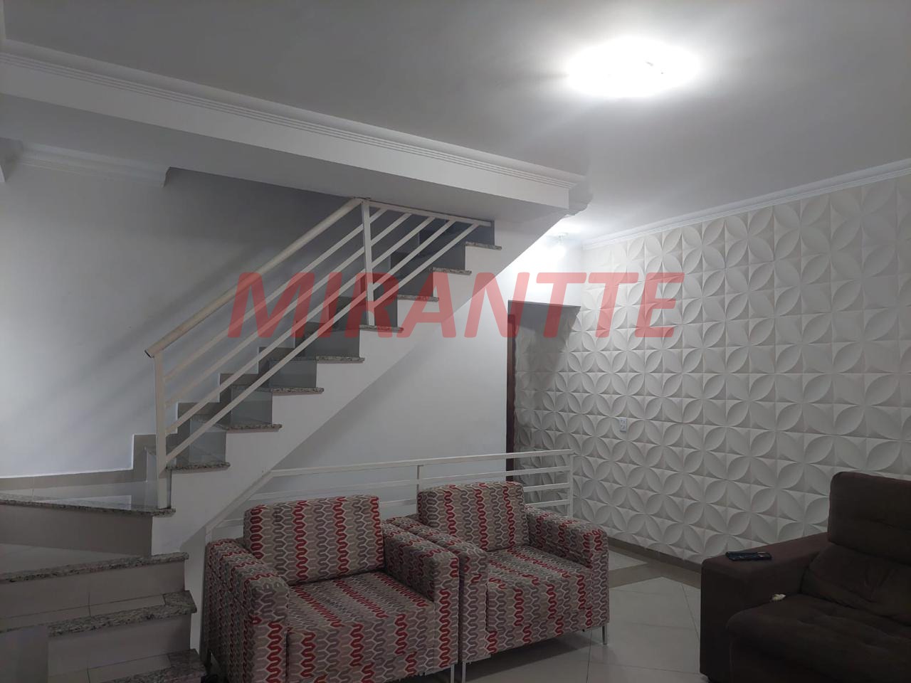 Sobrado de 376m² com 6 quartos em Pedra Branca