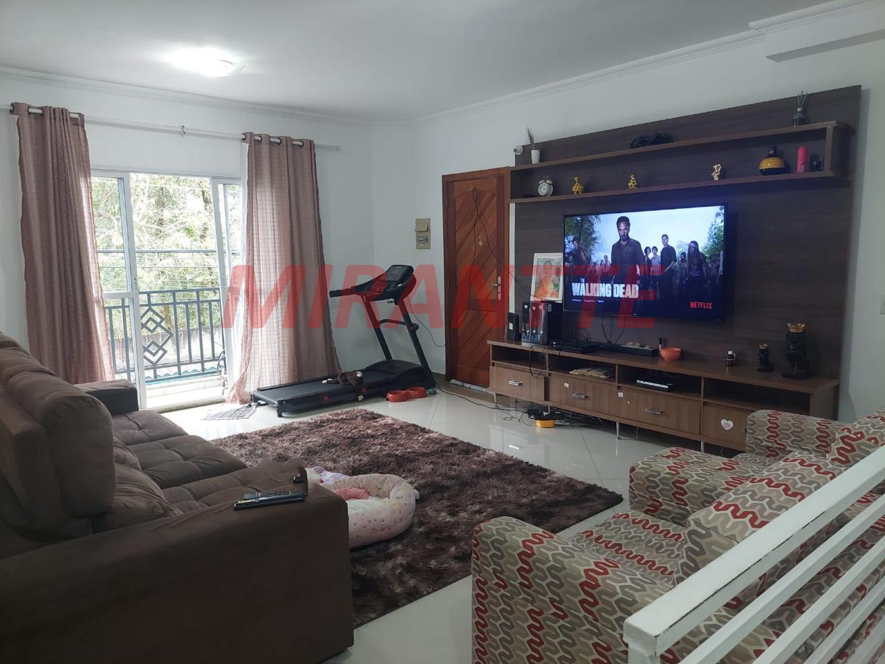 Sobrado de 376m² com 6 quartos em Pedra Branca
