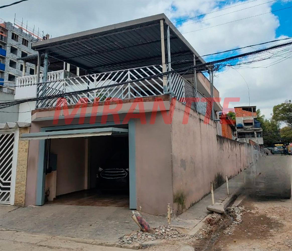 Sobrado de 200m² com 4 quartos em Vila Nova Cachoeirinha