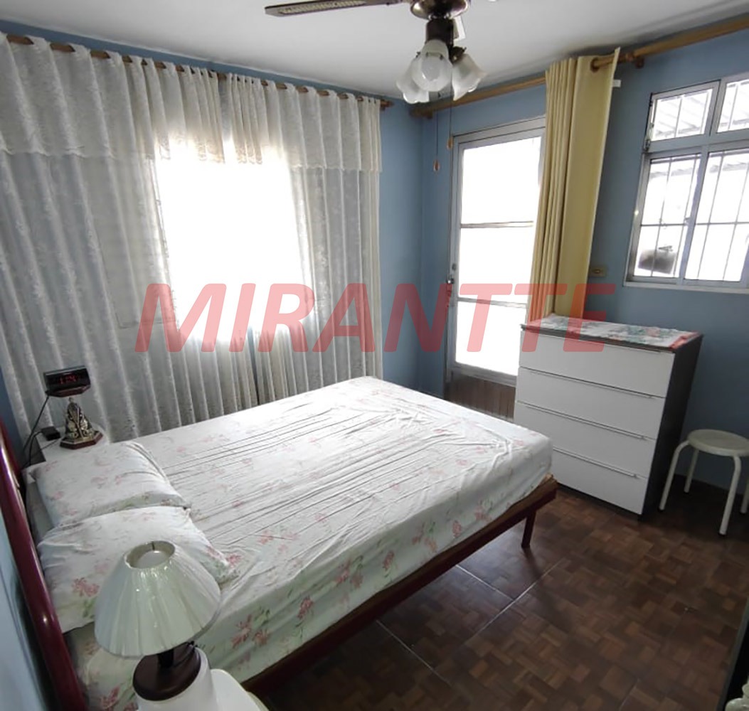 Sobrado de 200m² com 4 quartos em Vila Nova Cachoeirinha