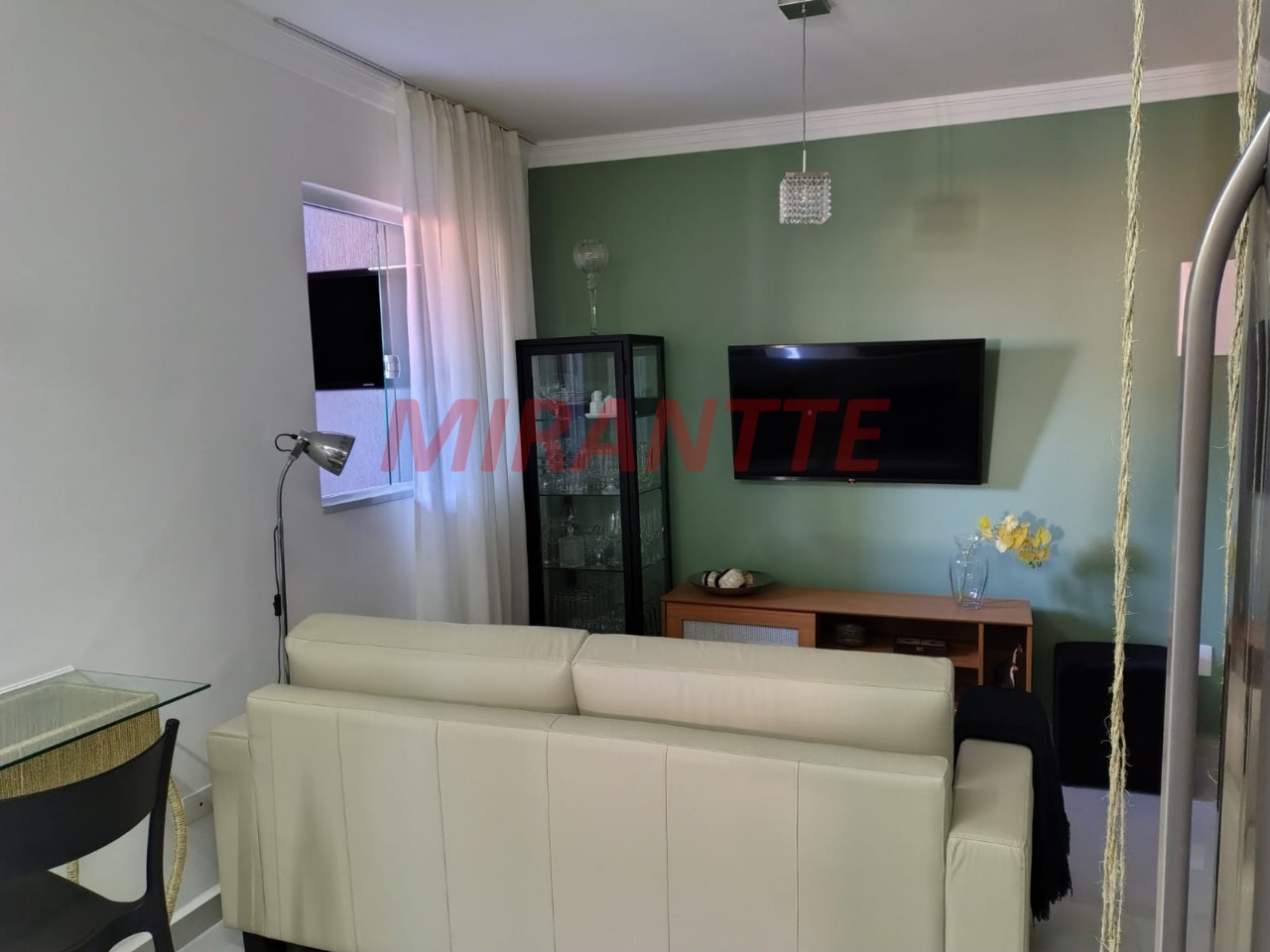 Cond. fechado de 55m² com 2 quartos em Vila Nivi