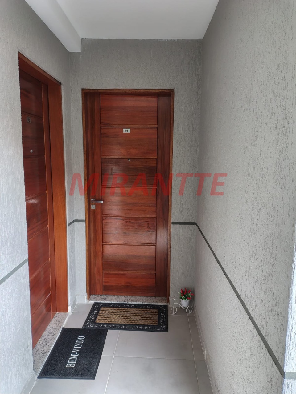 Cond. fechado de 55m² com 2 quartos em Vila Nivi