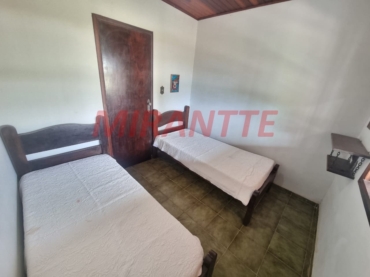 Cond. fechado de 159.9m² com 3 quartos em Canjica (Terra Preta)