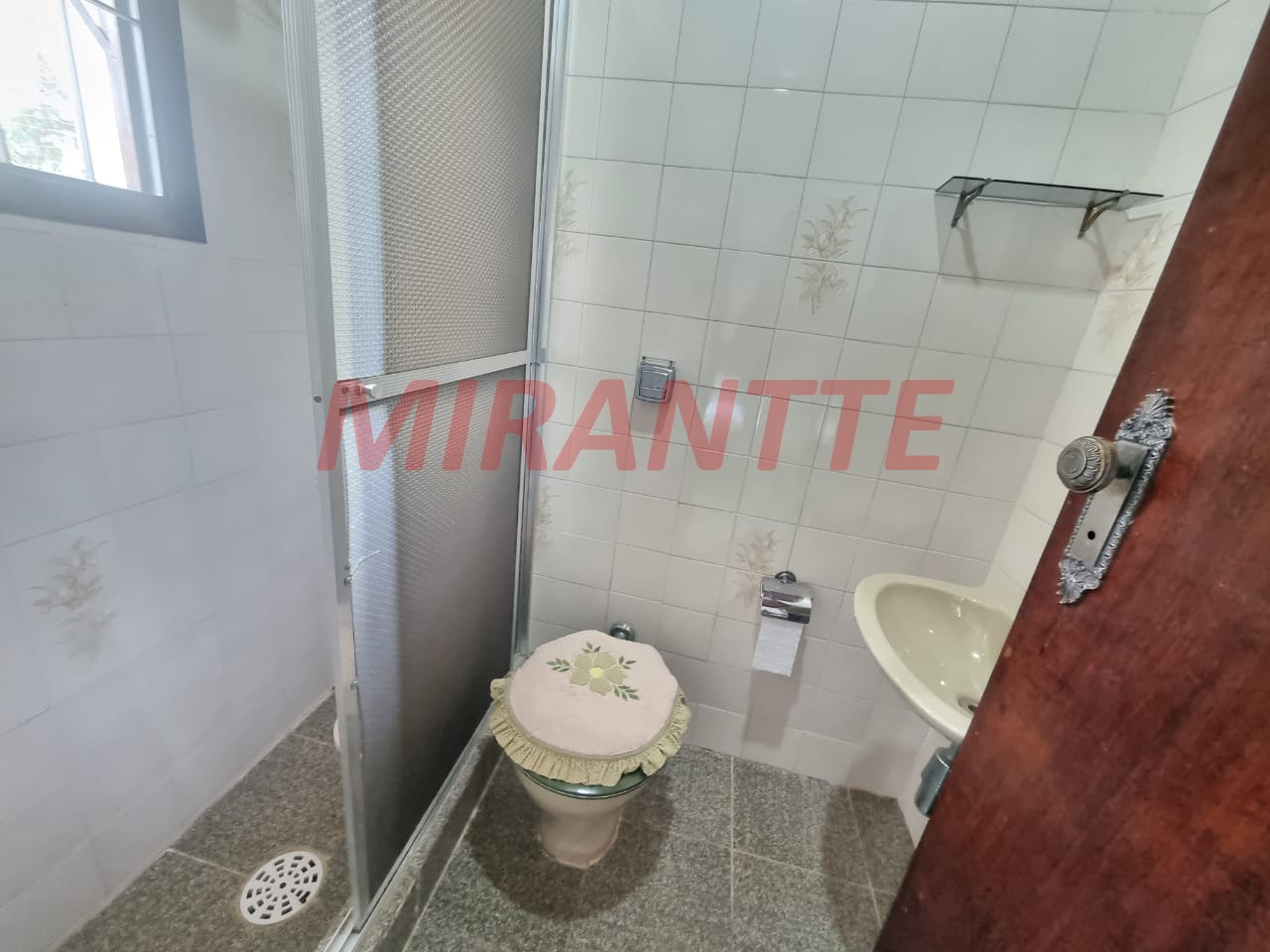 Cond. fechado de 159.9m² com 3 quartos em Canjica (Terra Preta)
