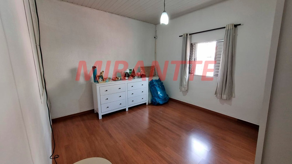 Sobrado de 107m² com 3 quartos em Água Fria