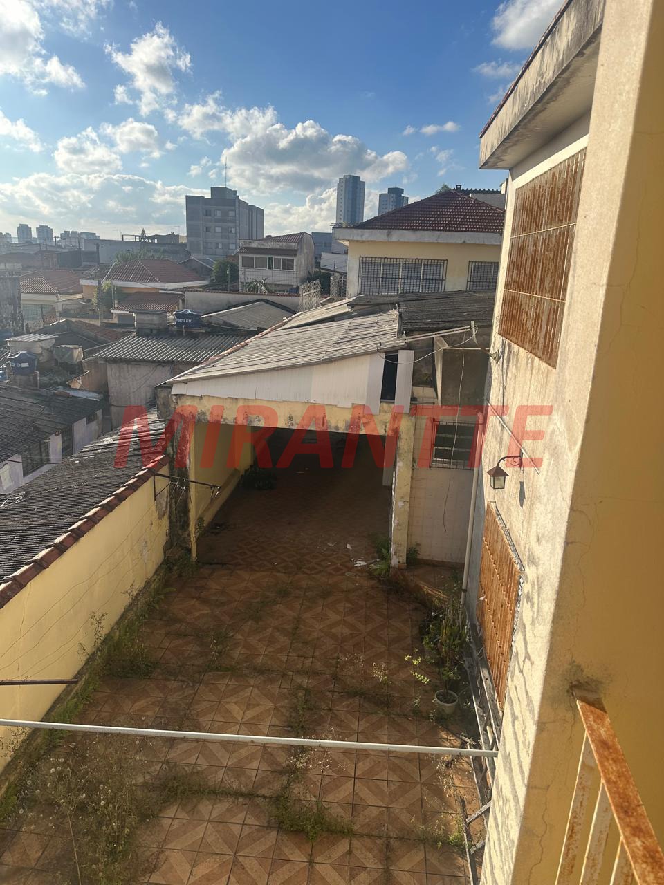 Sobrado de 420m² com 4 quartos em Vila Dalila