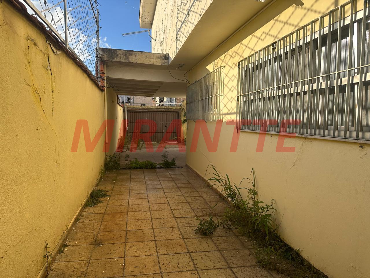 Sobrado de 420m² com 4 quartos em Vila Dalila