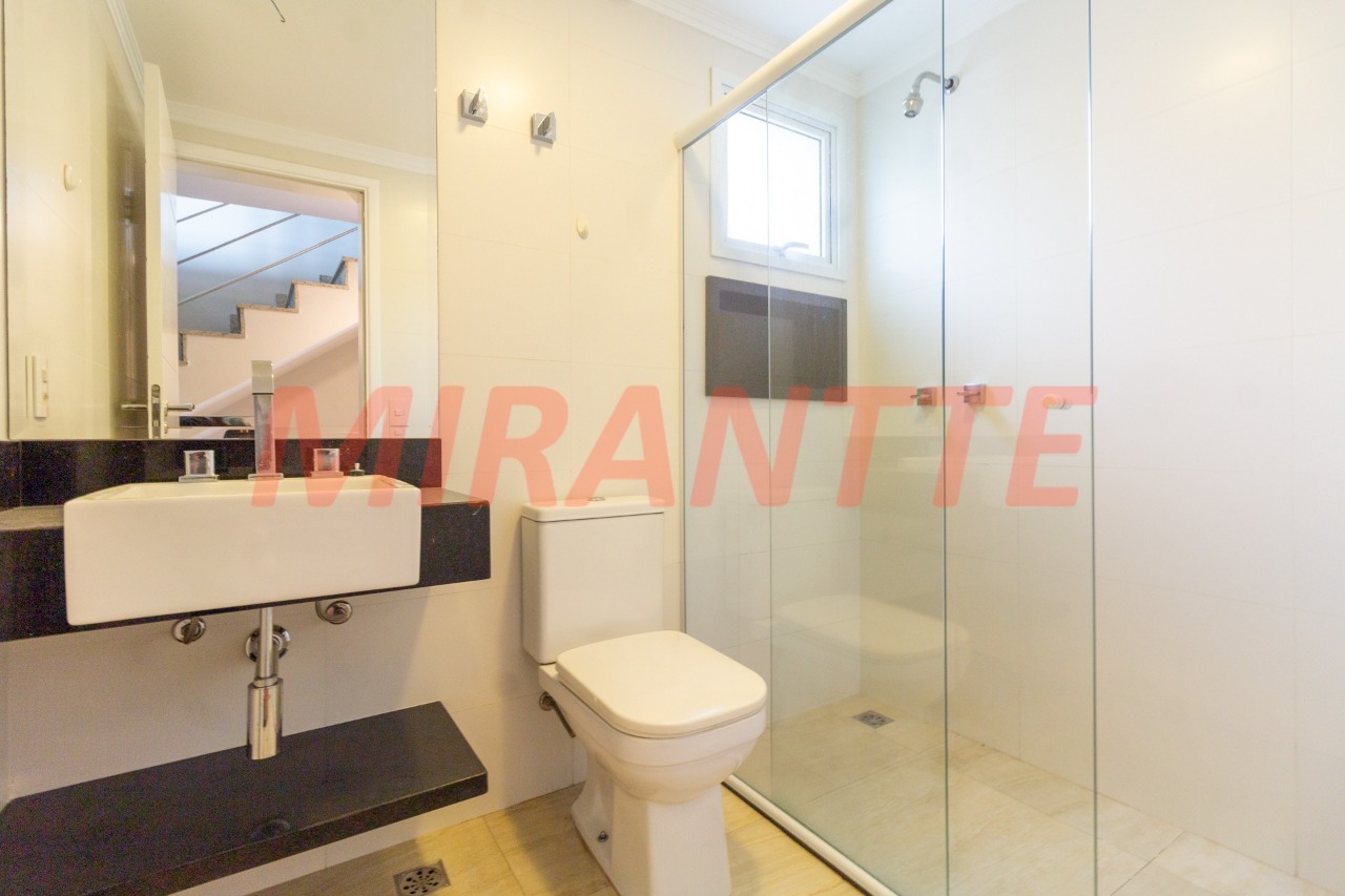 Sobrado de 300m² com 5 quartos em Jardim Bibi