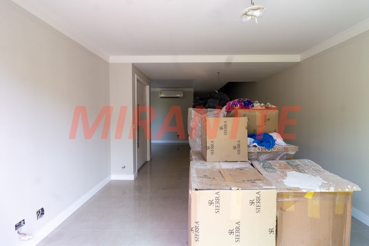 Sobrado de 300m² com 5 quartos em Jardim Bibi