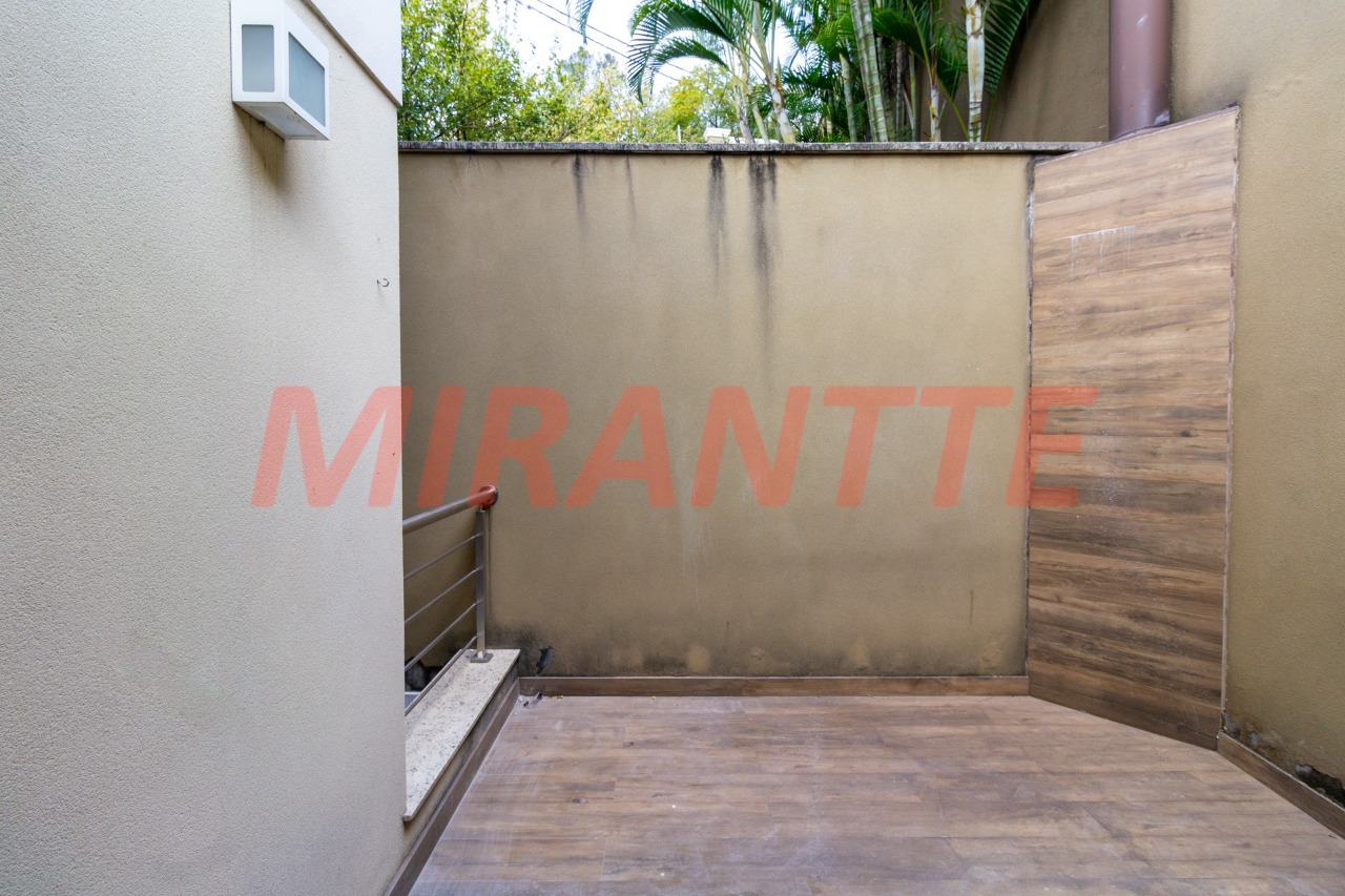 Sobrado de 300m² com 5 quartos em Jardim Bibi