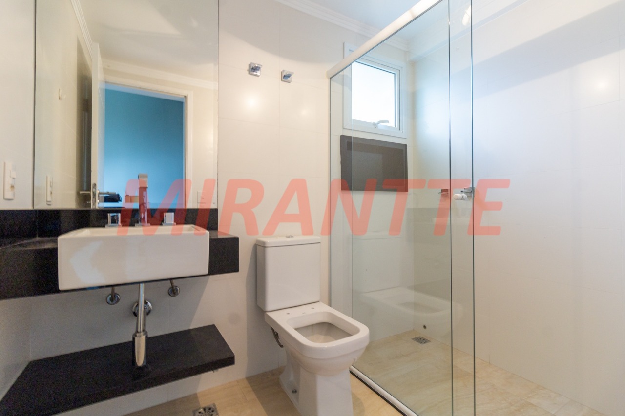 Sobrado de 300m² com 5 quartos em Jardim Bibi
