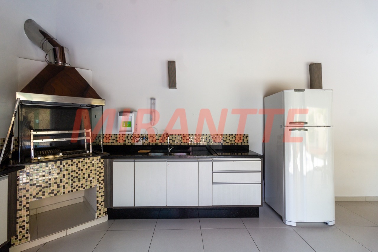 Sobrado de 300m² com 5 quartos em Jardim Bibi
