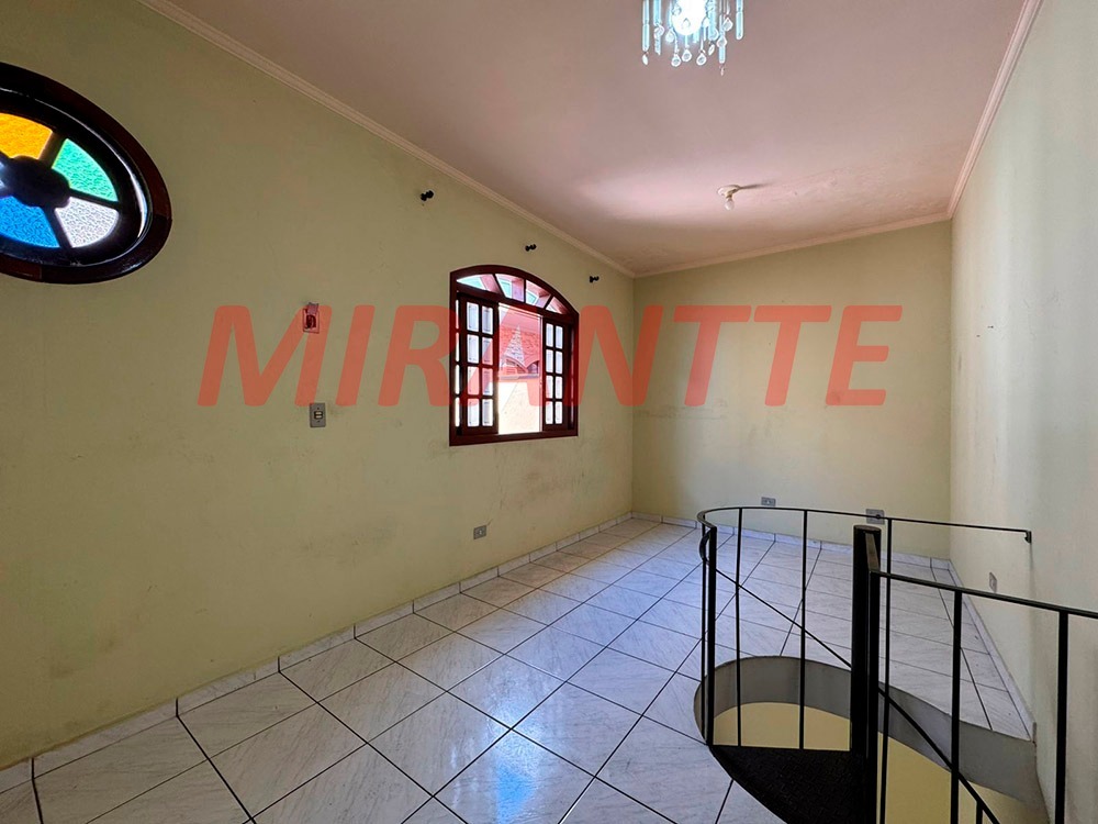 Sobrado de 93m² com 2 quartos em Jardim Mangalot