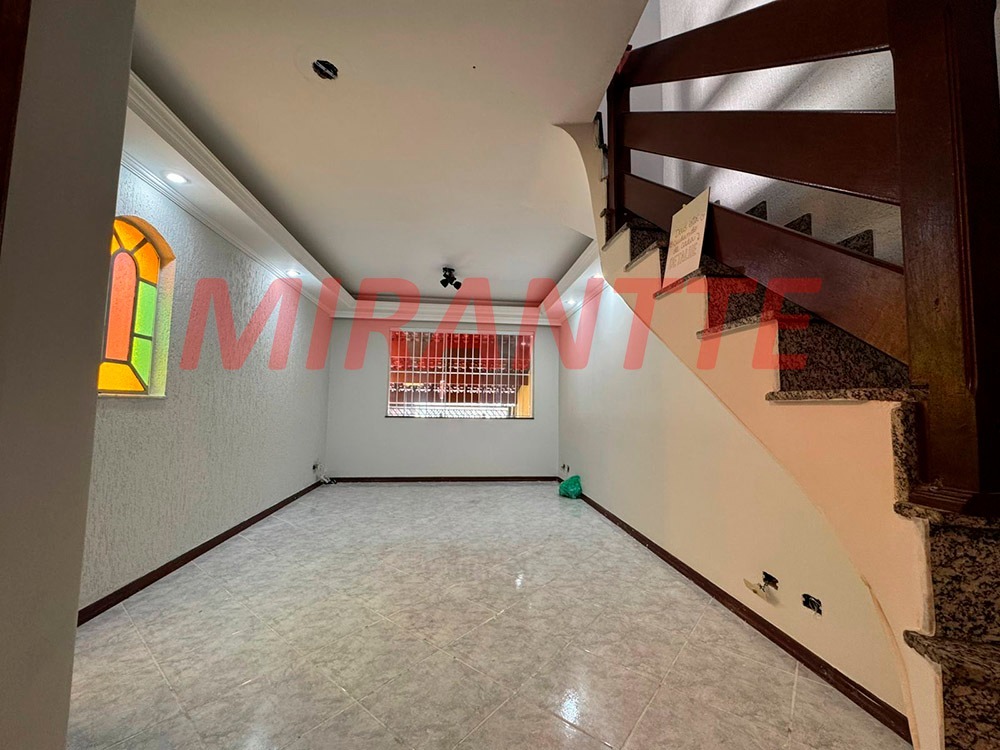 Sobrado de 93m² com 2 quartos em Jardim Mangalot