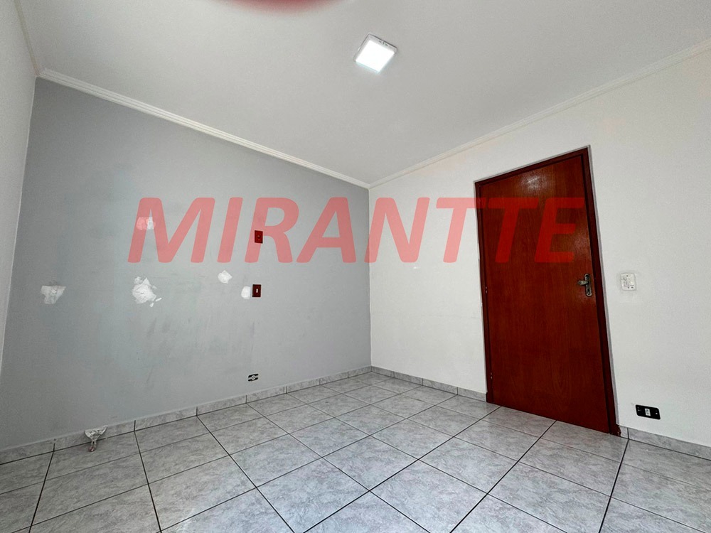 Sobrado de 93m² com 2 quartos em Jardim Mangalot