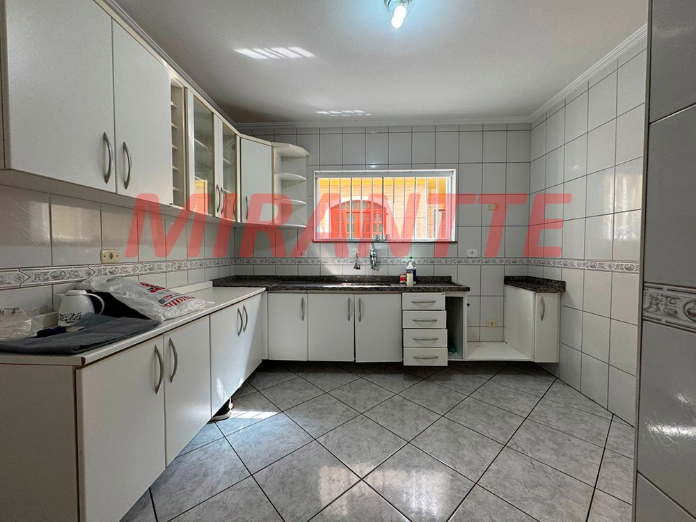Sobrado de 93m² com 2 quartos em Jardim Mangalot