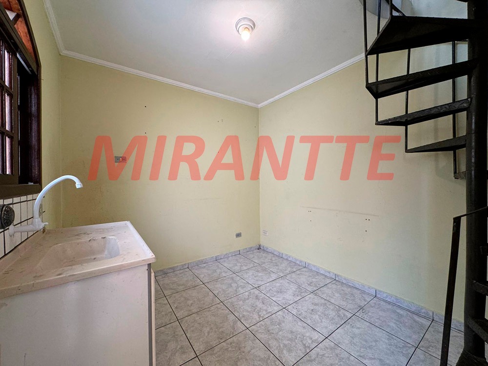 Sobrado de 93m² com 2 quartos em Jardim Mangalot