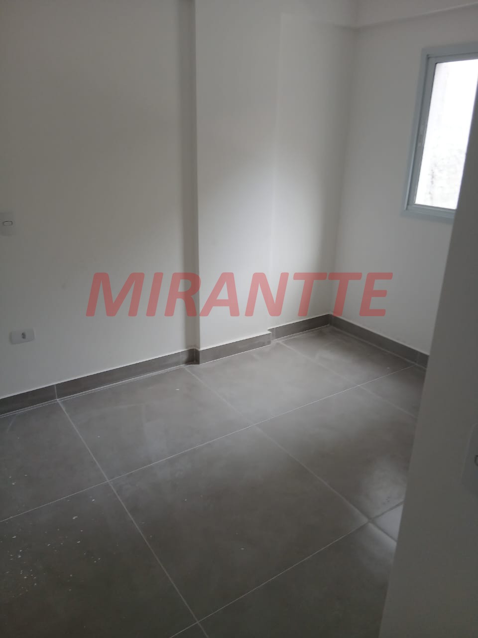 Apartamento de 40m² com 2 quartos em Santa Teresinha